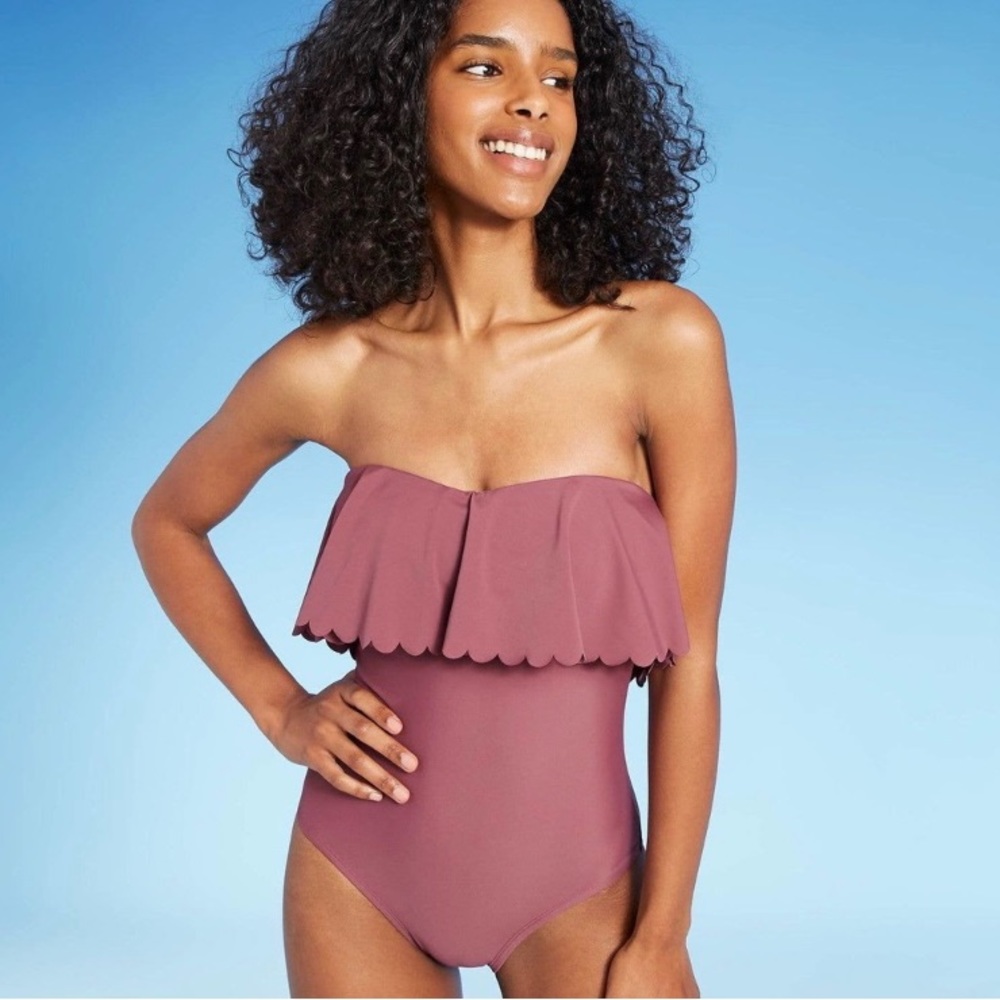 Scalloped Flounce Front Mulberry Colored One Piece Swimsuit Medium Beachwear NWT